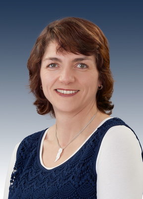 Monika Biberacher, Industriekauffrau